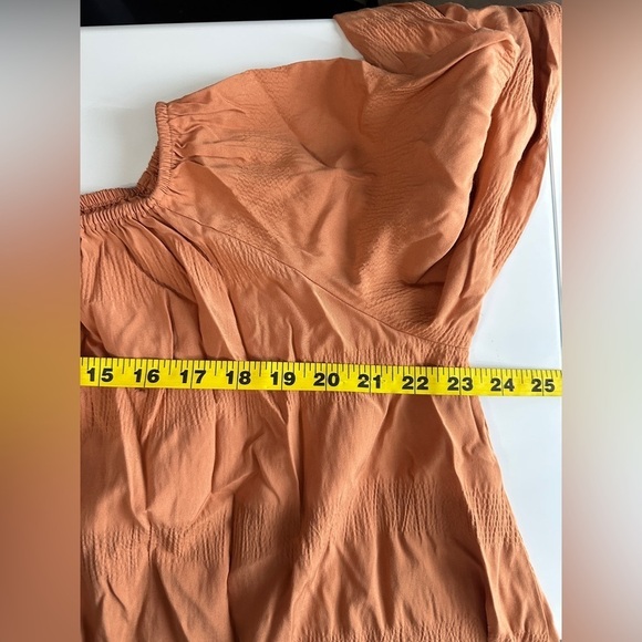 Elizabeth and James All Day Wear Bell Sleeves Over The Shoulder Top Orange Sz S - Picture 9 of 11